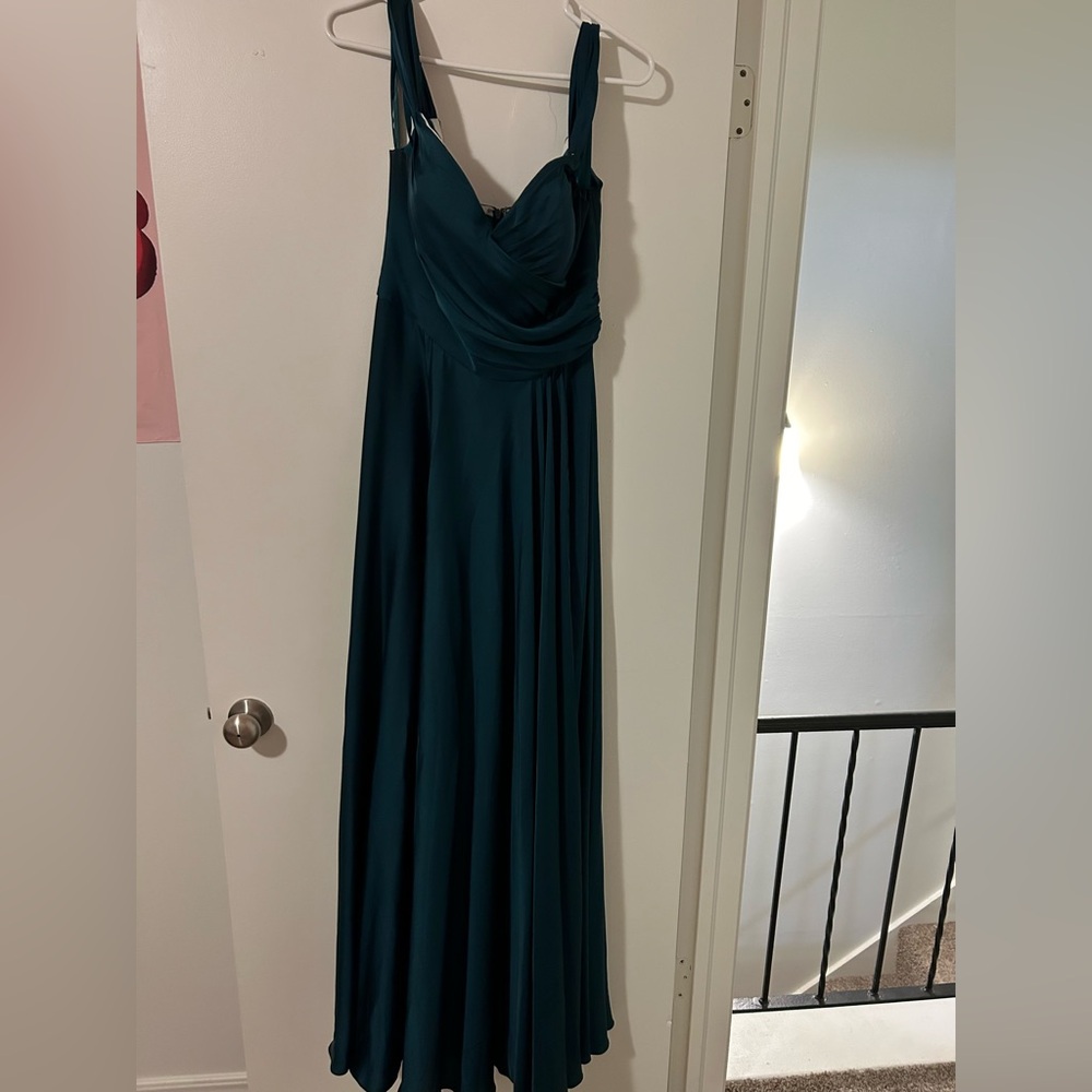 Ladivine Prom Dress